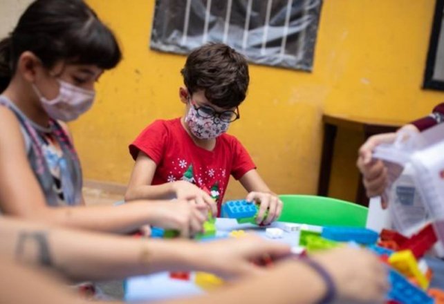 La taxa de pobresa infantil arribarà gairebé al 35% a Catalunya a finals d'any