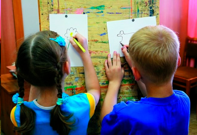 La relació entre escola i lleure, el nou especial d’Estris.cat